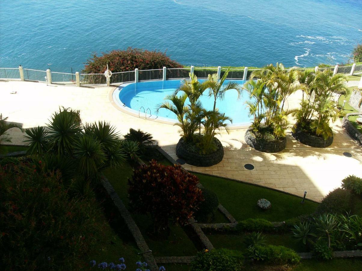 Oceanfront Apartment ฟุงชาล ภายนอก รูปภาพ