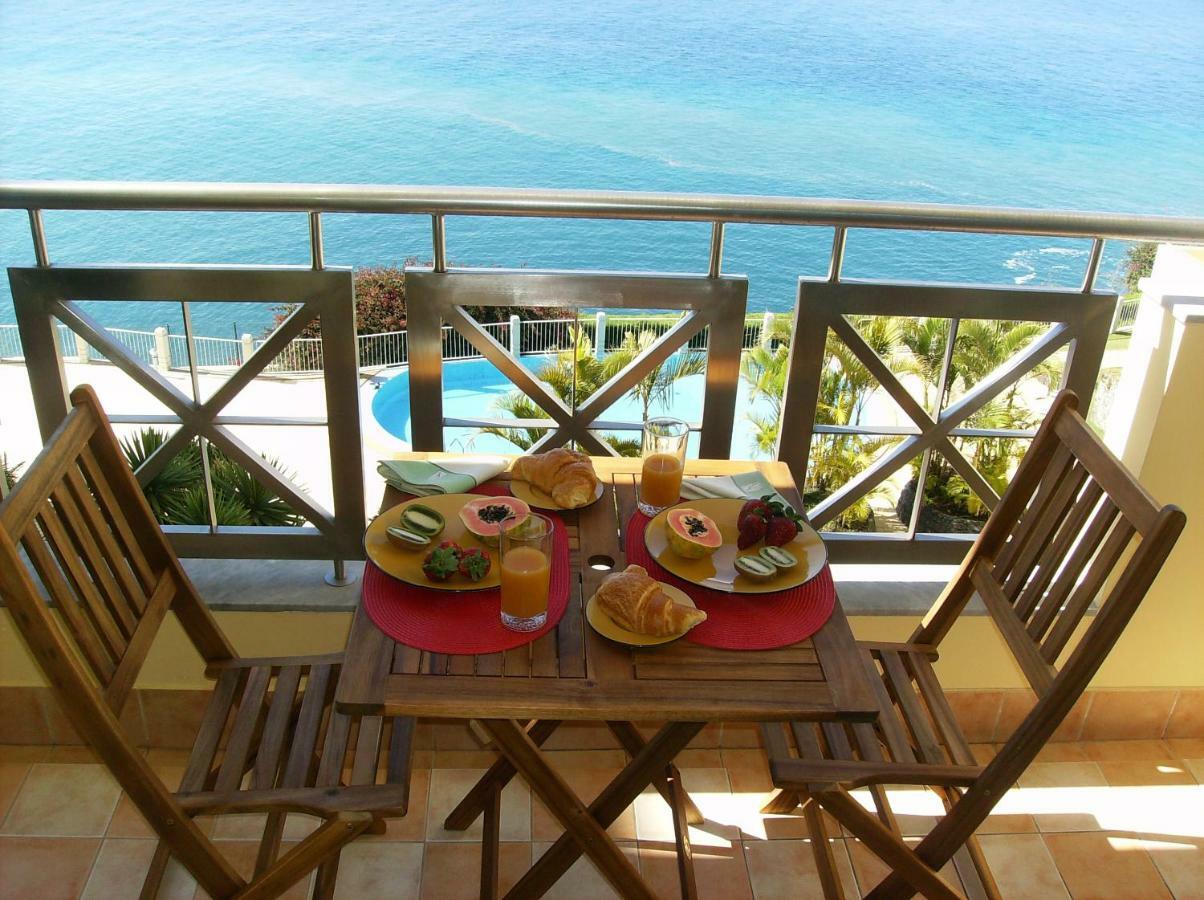 Oceanfront Apartment ฟุงชาล ภายนอก รูปภาพ
