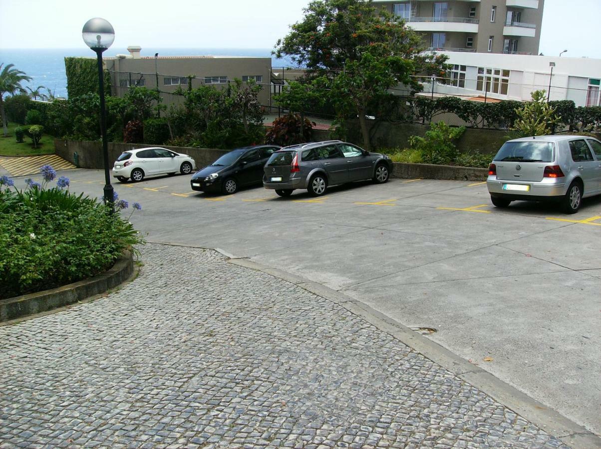 Oceanfront Apartment ฟุงชาล ภายนอก รูปภาพ